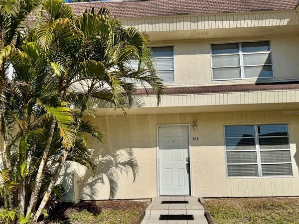306 BARLOW AVENUE, Unit 77, SARASOTA, FL 34232