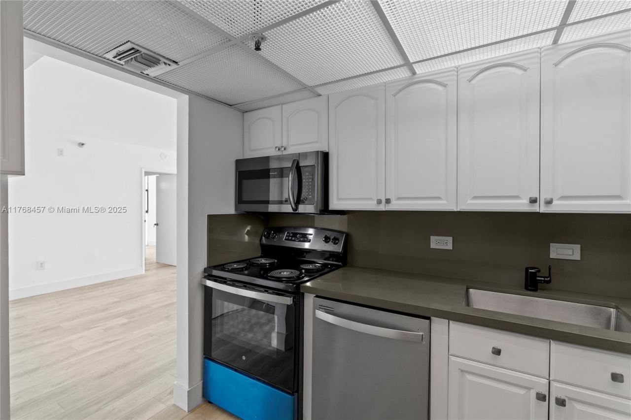 20505 E Country Club Dr, Unit 434, Aventura, FL 33180 Photo