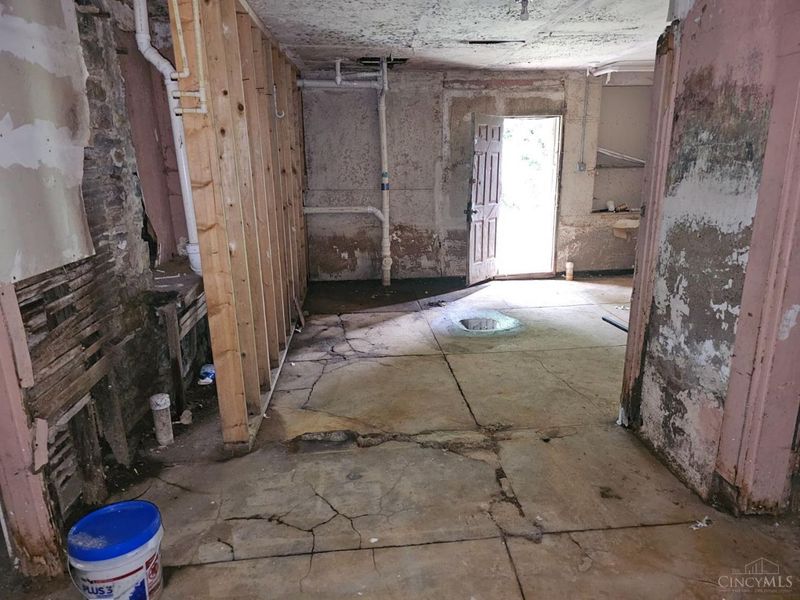 3636 Reading Road, Cincinnati, OH 45229 Photo 22