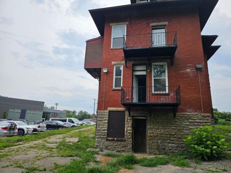 3636 Reading Road, Cincinnati, OH 45229 Photo 5