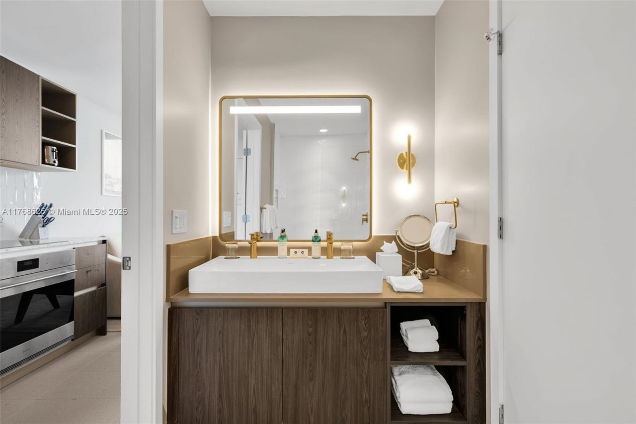 601 NE 1st Ave, Unit LPH 4814, Miami, FL 33132 Photo