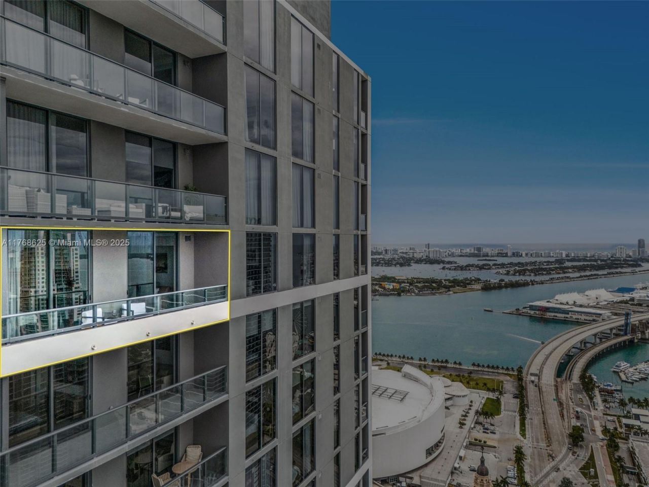 601 NE 1st Ave, Unit LPH 4814, Miami, FL 33132 Photo