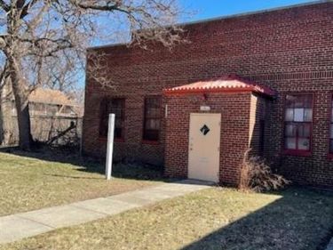 20404 SANTA BARBARA Drive, Detroit, MI 48221