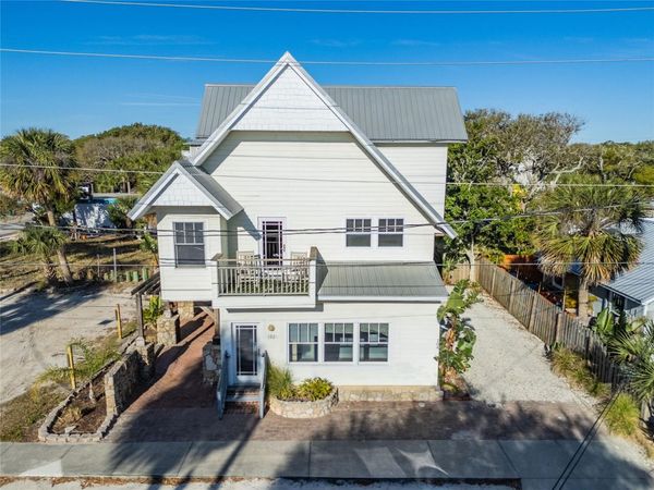 104 N PINE STREET, NEW SMYRNA BEACH, FL 32169