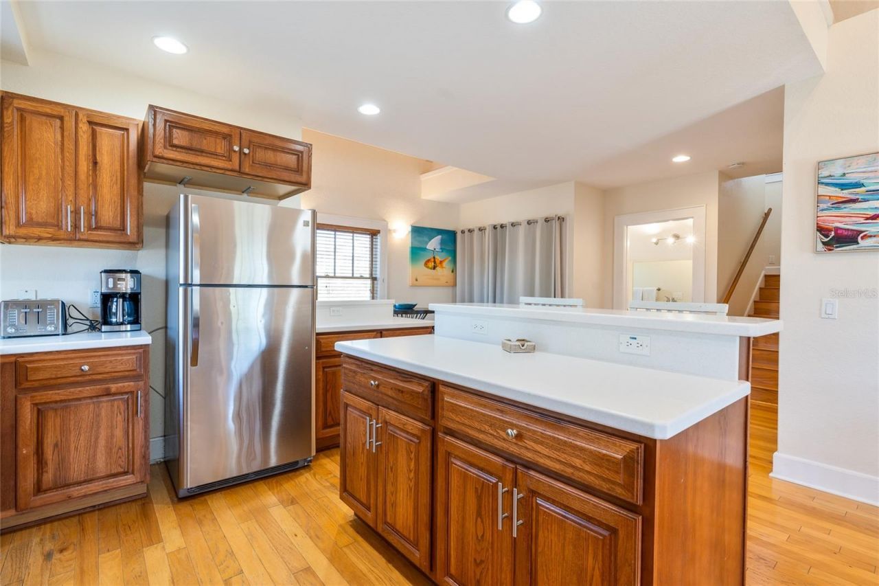 104 N Pine Street, New Smyrna Beach, FL 32169 Photo