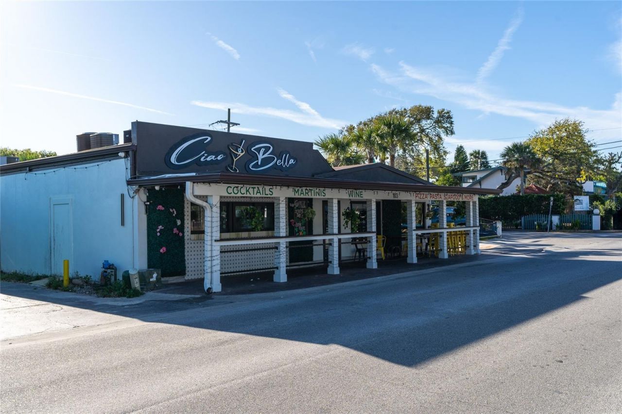 104 N Pine Street, New Smyrna Beach, FL 32169 Photo