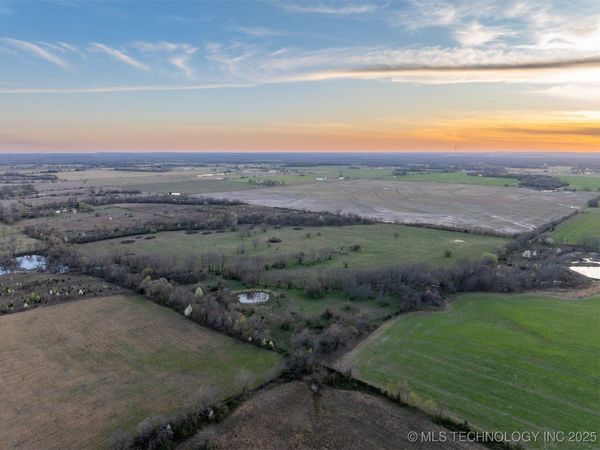 60 E 740 Road, Wagoner, OK 74467