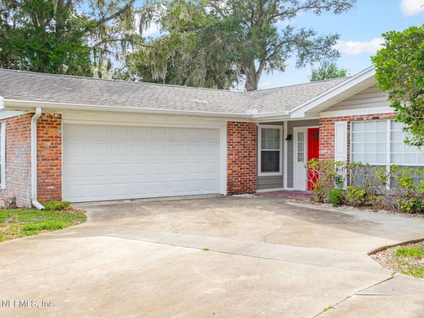 20 PINE VALLEY Circle, Ormond Beach, FL 32174