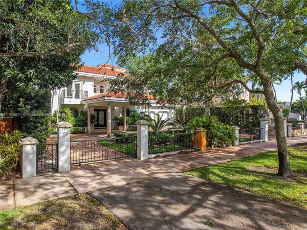 2115 Country Club Prado, Coral Gables, FL 33134