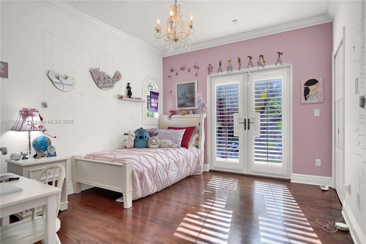 2115 Country Club Prado, Coral Gables, FL 33134 Photo