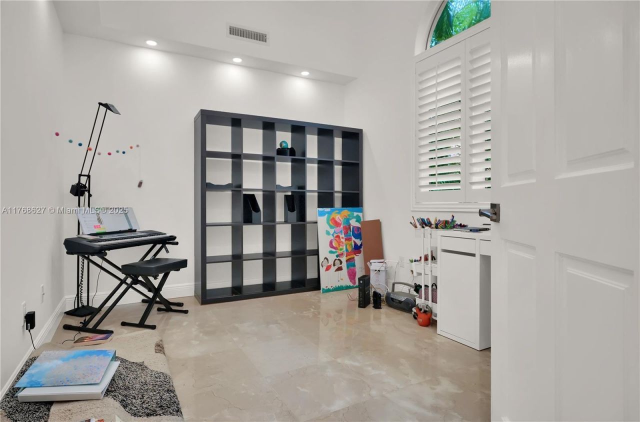 2115 Country Club Prado, Coral Gables, FL 33134 Photo