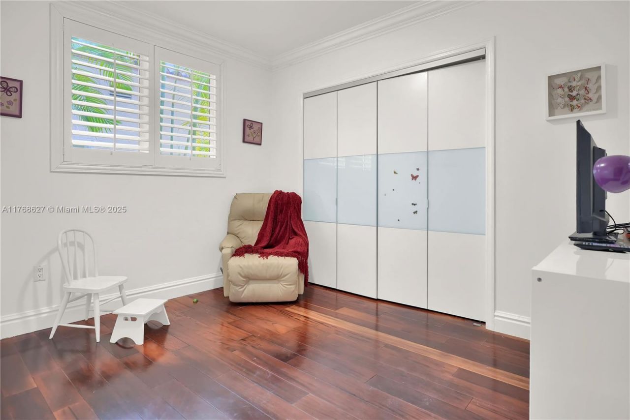 2115 Country Club Prado, Coral Gables, FL 33134 Photo