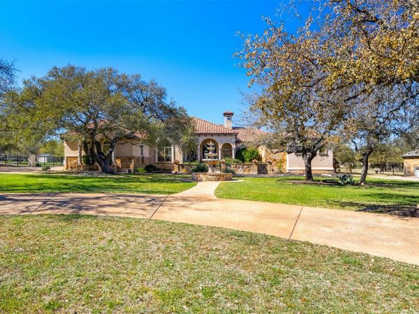 220 Gabriel Wood DR, Georgetown, TX 78633