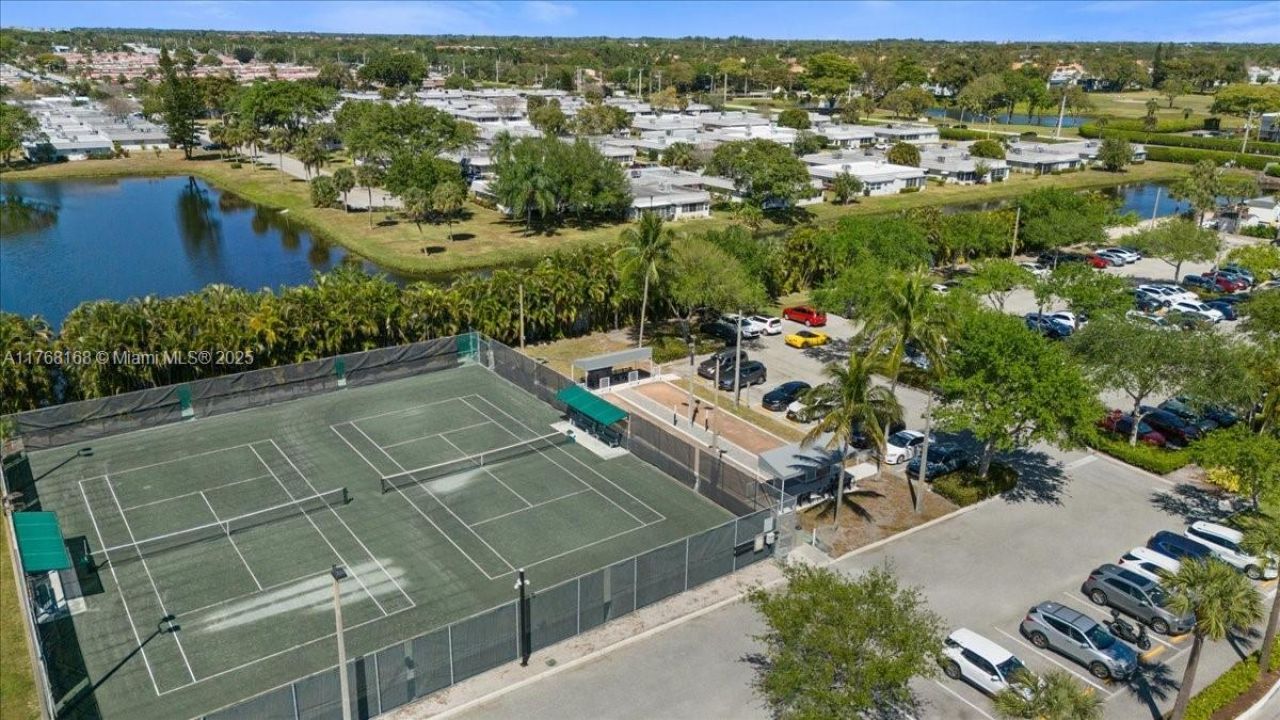 590 Brittany M, Unit 590, Delray Beach, FL 33446 Photo