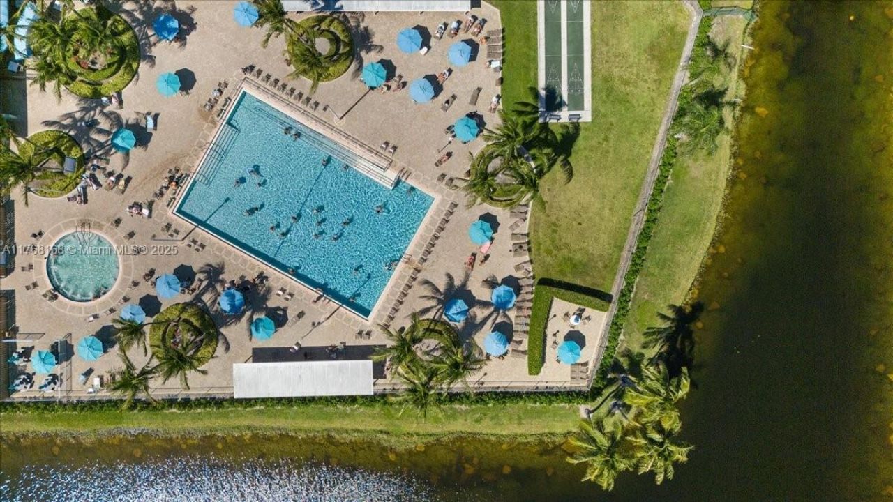 590 Brittany M, Unit 590, Delray Beach, FL 33446 Photo