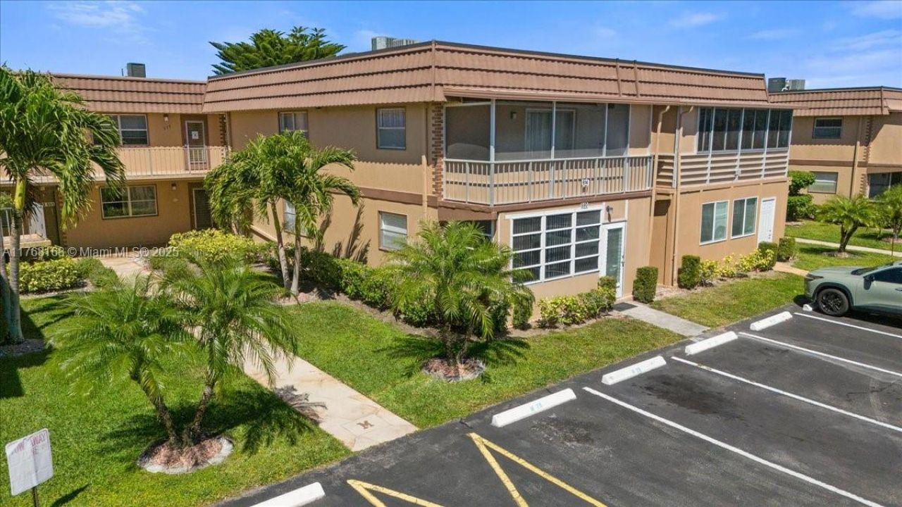 590 Brittany M, Unit 590, Delray Beach, FL 33446 Photo