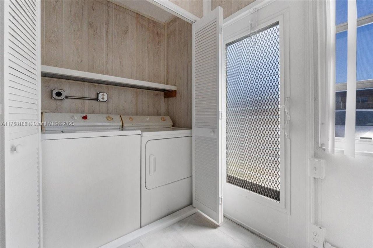 590 Brittany M, Unit 590, Delray Beach, FL 33446 Photo