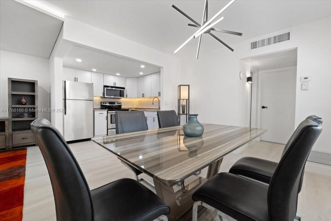 590 Brittany M, Unit 590, Delray Beach, FL 33446 Photo