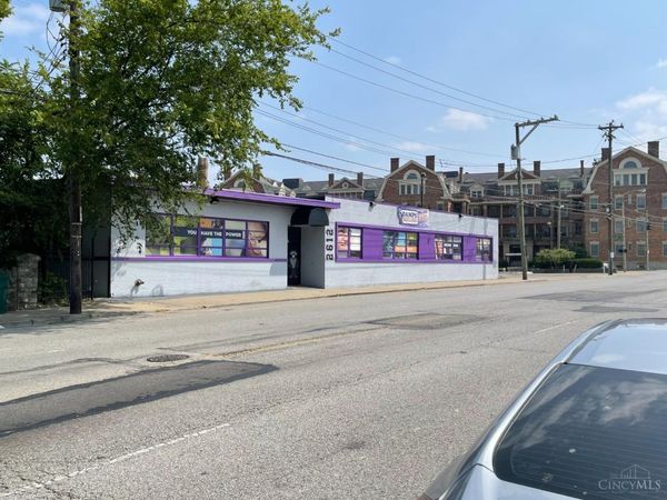 2612 Gilbert Avenue, Cincinnati, OH 45206