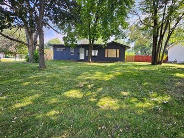 3801 69th Avenue N, Brooklyn Center, MN 55429