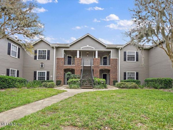 10000 GATE Parkway, Unit 714, Jacksonville, FL 32246