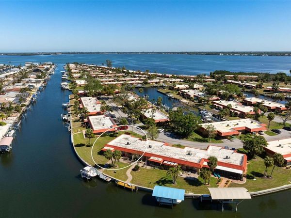 9619 VALENCIA COVE, BRADENTON, FL 34210