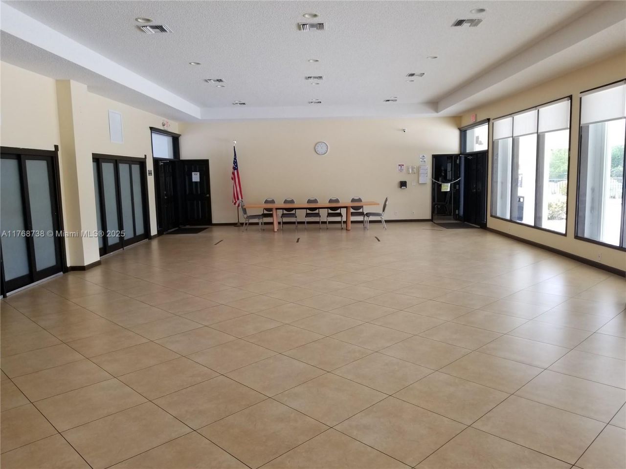 3401 N Country Club Dr, Unit 402, Aventura, FL 33180 Photo