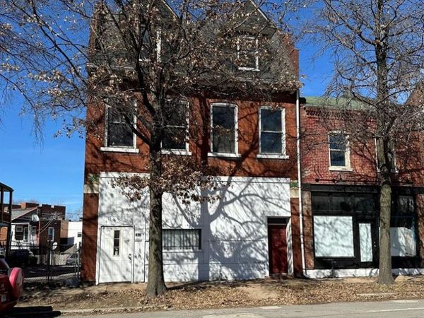 2643 Gravois Avenue, St Louis, MO 63118