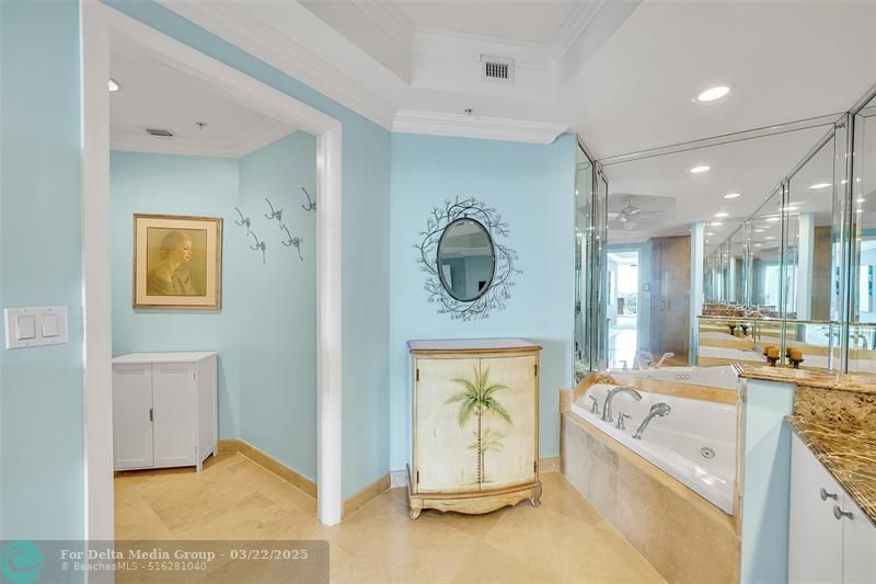 821 N Riverside Drive, Unit PH2, Pompano Beach, FL 33062 Photo