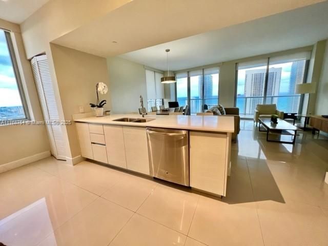 2600 E Hallandale Beach Blvd, Unit T3102, Hallandale Beach, FL 33009 Photo