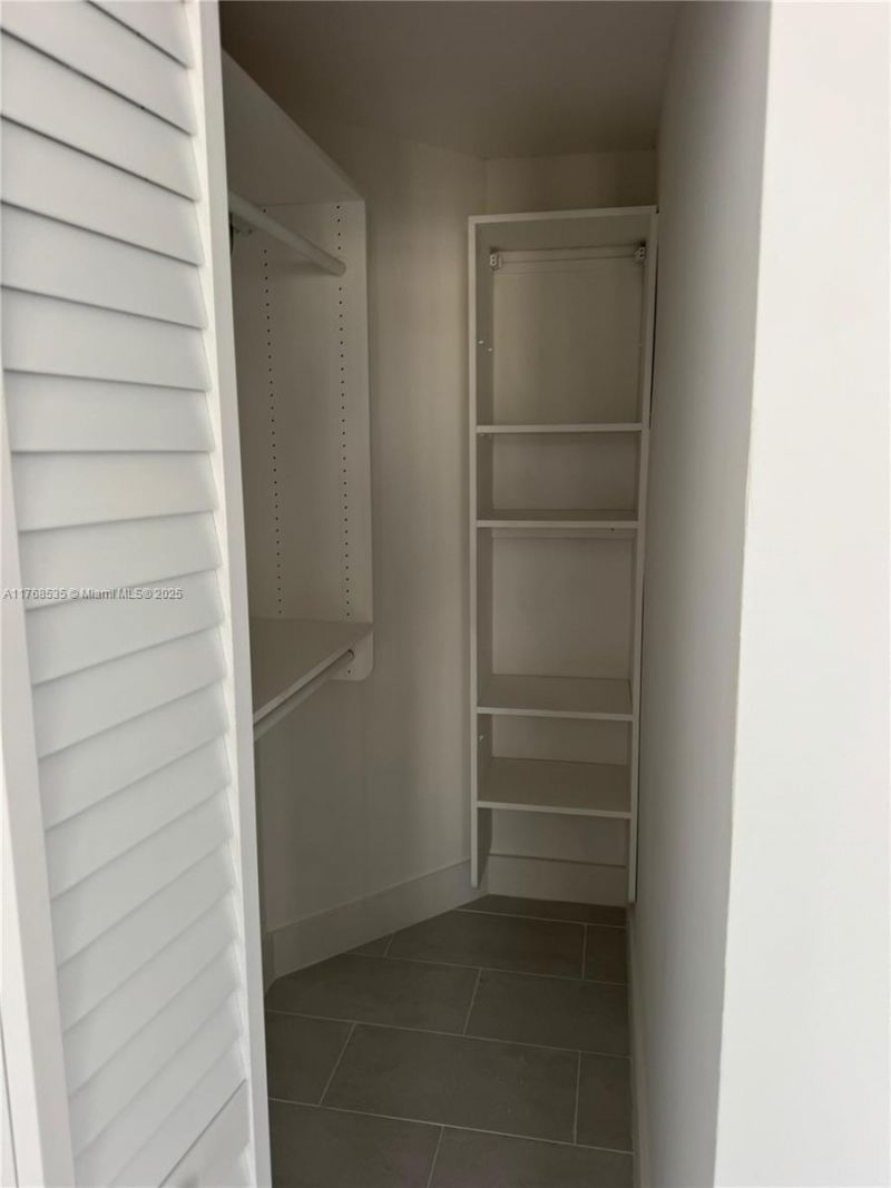 1280 S Alhambra Cir, Unit 2209, Coral Gables, FL 33146 Photo