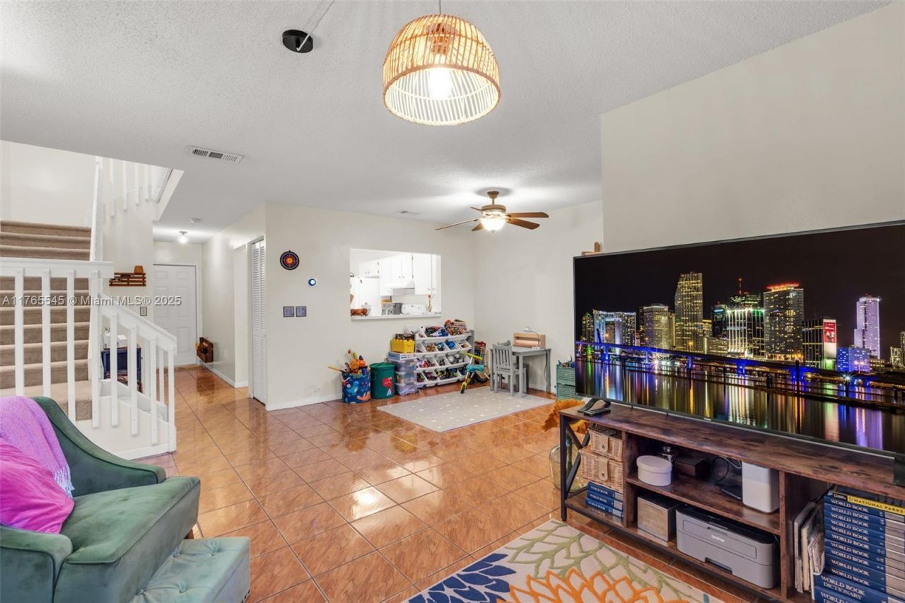 1652 N 14th Ter, Hollywood, FL 33020 Photo