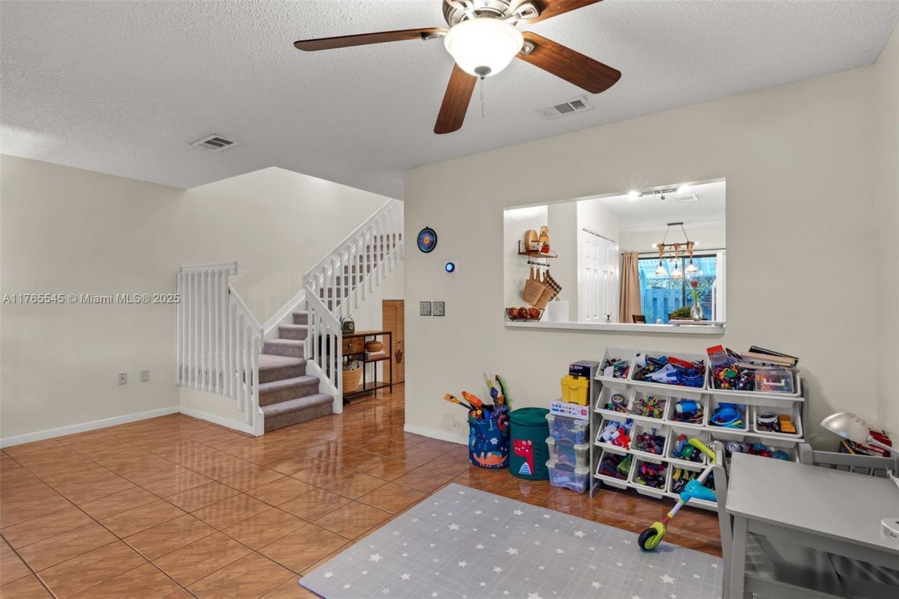 1652 N 14th Ter, Hollywood, FL 33020 Photo