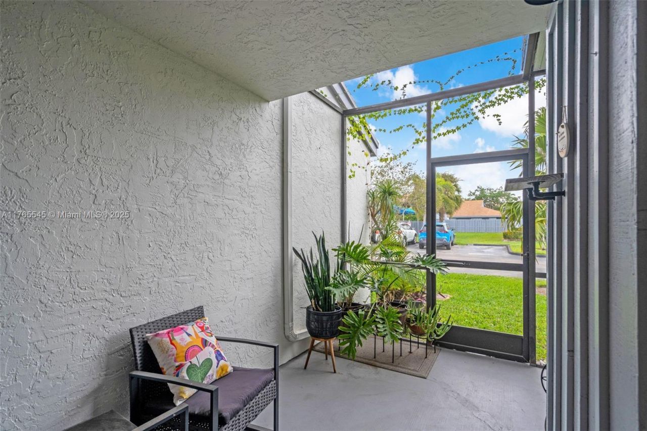 1652 N 14th Ter, Hollywood, FL 33020 Photo