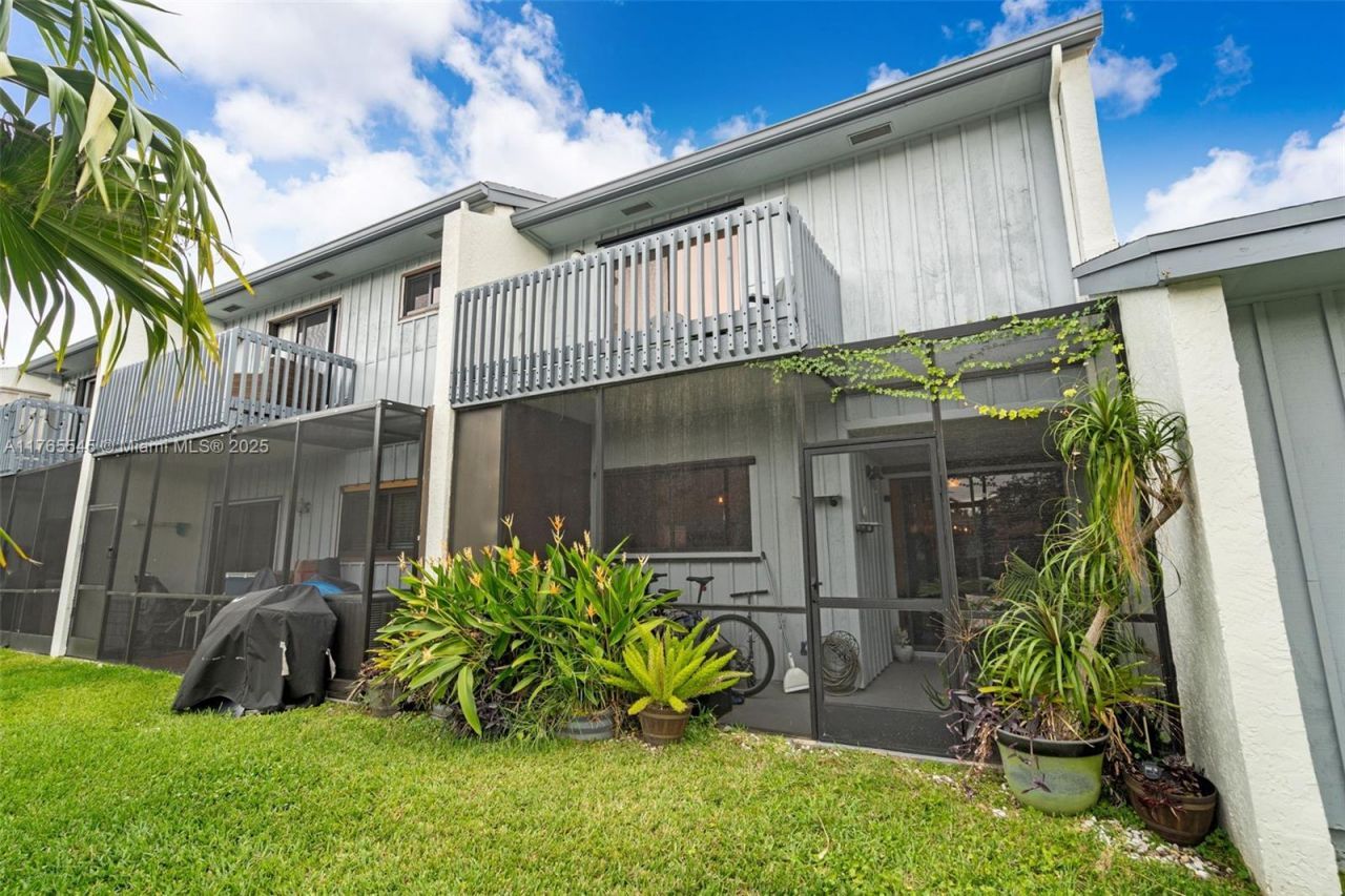 1652 N 14th Ter, Hollywood, FL 33020 Photo