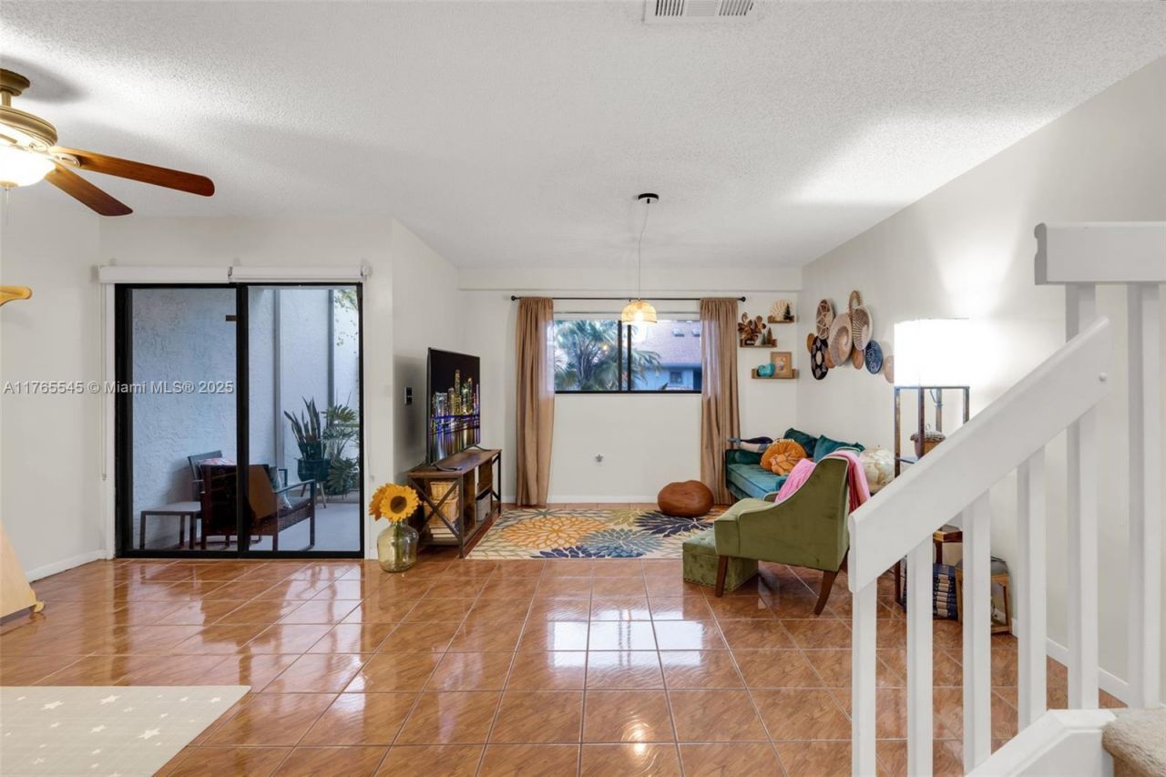 1652 N 14th Ter, Hollywood, FL 33020 Photo