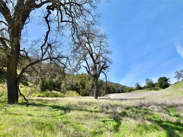 74921 Copperhead Road, Bradley, CA 93426