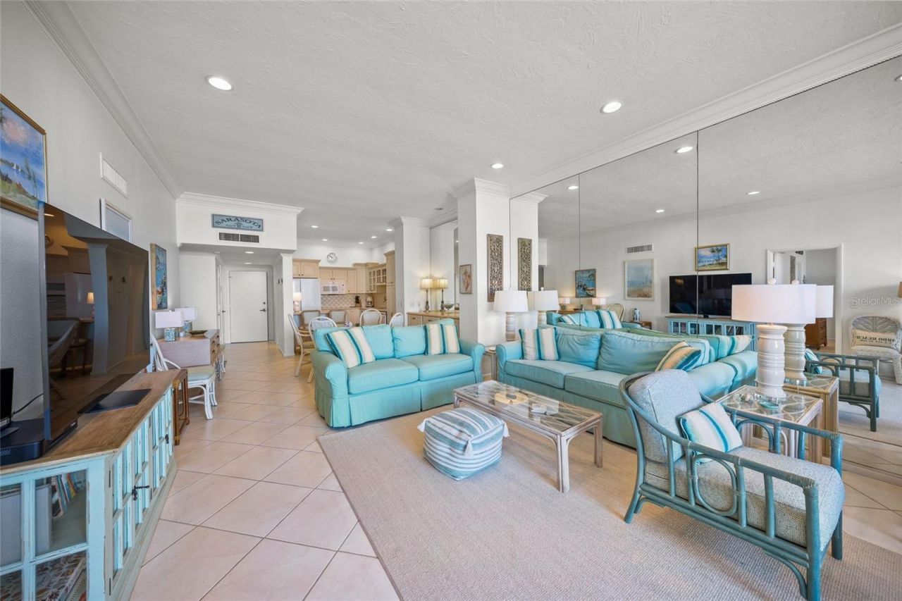 1212 Benjamin Franklin Drive, Unit 102, Sarasota, FL 34236 Photo