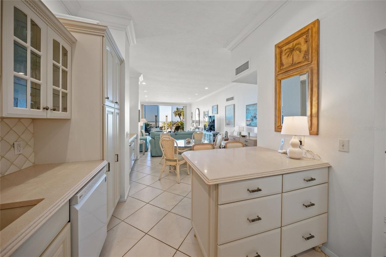 1212 Benjamin Franklin Drive, Unit 102, Sarasota, FL 34236 Photo