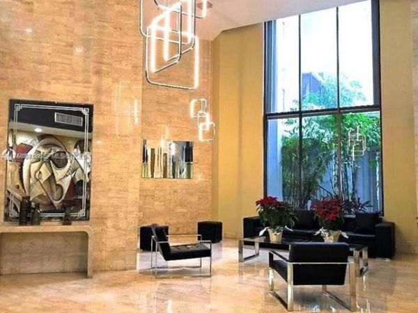 2750 NE 183rd St, Unit 1207, Aventura, FL 33160