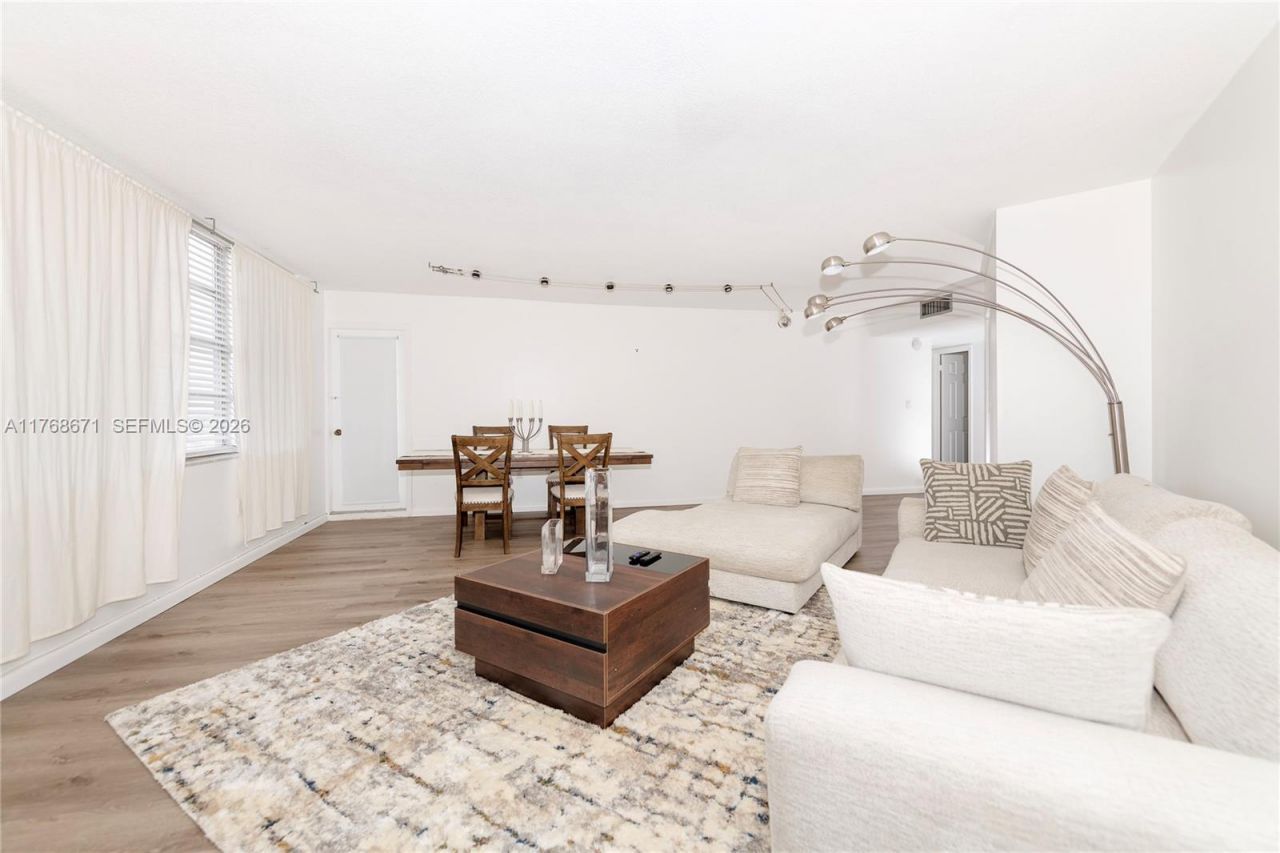 2750 NE 183rd St, Unit 1207, Aventura, FL 33160 Photo