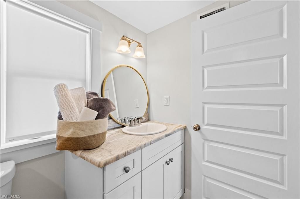 4760 Pine Island Rd Nw, Matlacha, FL 33993 Photo