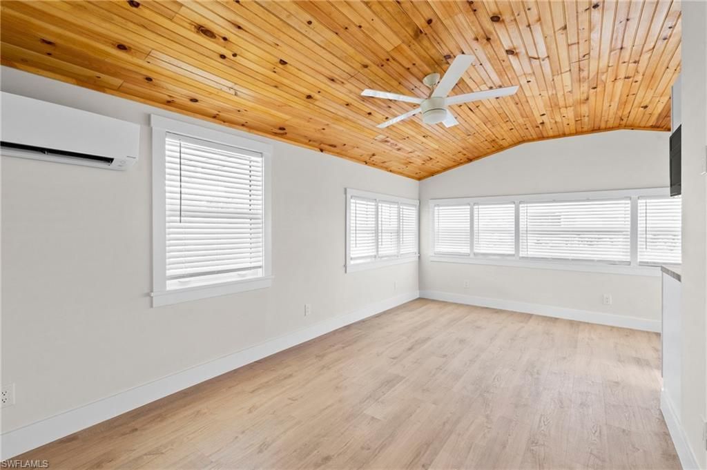 4760 Pine Island Rd Nw, Matlacha, FL 33993 Photo