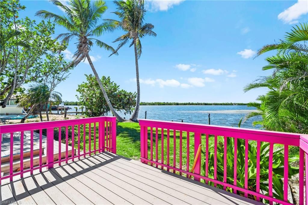 4760 Pine Island Rd Nw, Matlacha, FL 33993 Photo