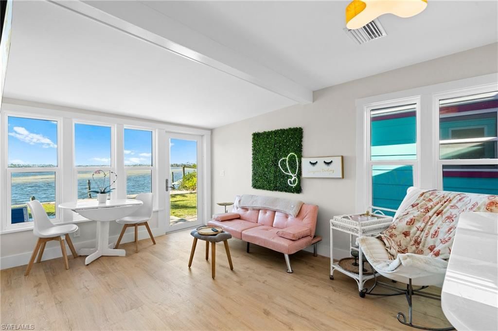 4760 Pine Island Rd Nw, Matlacha, FL 33993 Photo