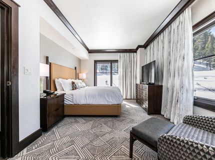13051 Ritz Carlton Highlands Ct, Truckee, CA 96161 Photo