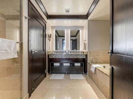 13051 Ritz Carlton Highlands Ct, Truckee, CA 96161 Photo