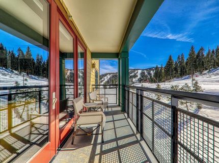 13051 Ritz Carlton Highlands Ct, Truckee, CA 96161 Photo