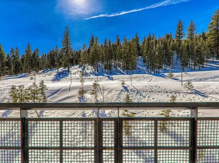 13051 Ritz Carlton Highlands Ct, Truckee, CA 96161 Photo