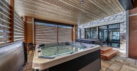 13051 Ritz Carlton Highlands Ct, Truckee, CA 96161 Photo